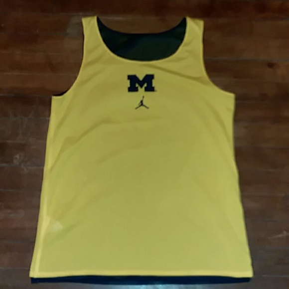 jordan tops for ladies